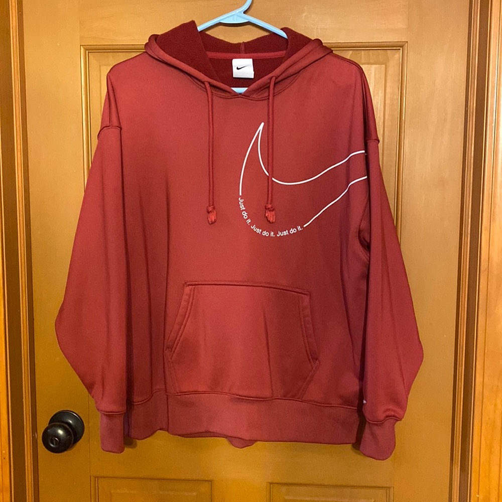 Brand New Women’s Nike Sweatshirt